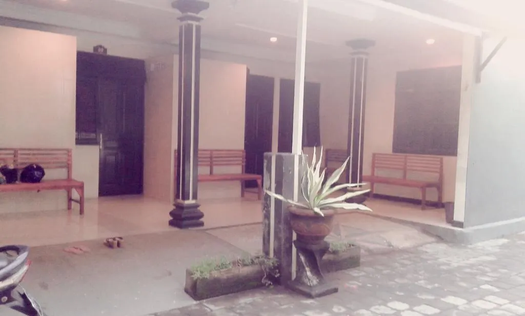Swandewi Homestay Kuta  Indonesia