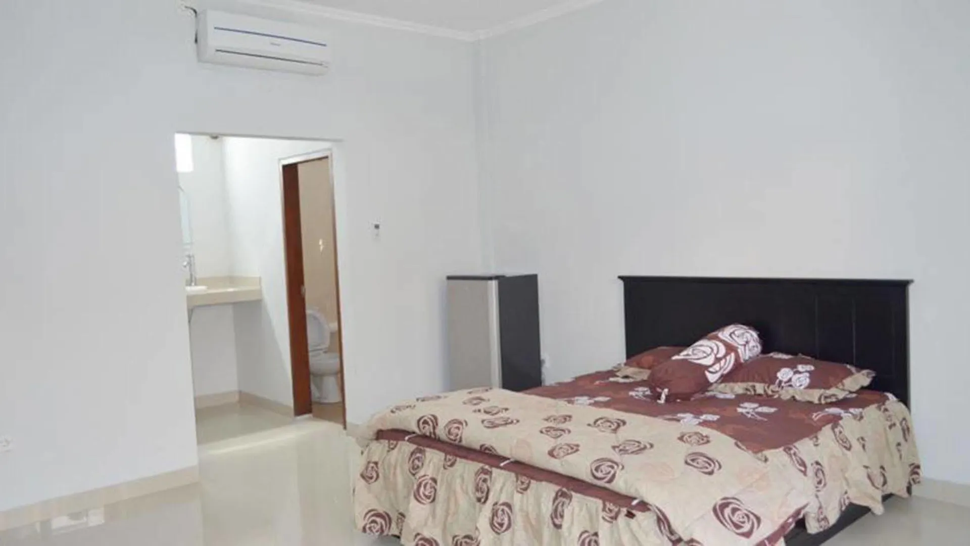 Swandewi Homestay Kuta  0*, Kuta (Bali)